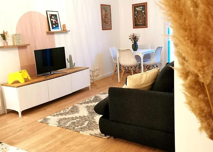 Le Cours Des Arts Apartment